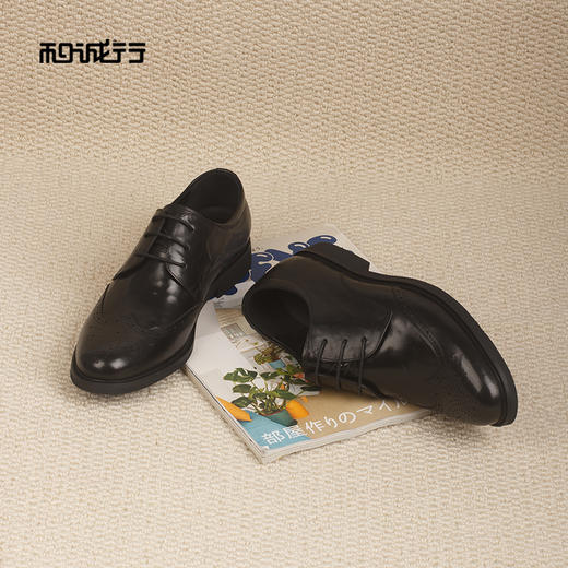 和诚行2026春季新款真皮英伦布洛克男式正装商务鞋0930270 商品图3