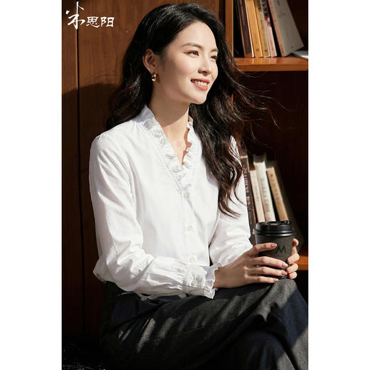 米思阳2026春季新款法式优雅风减龄花边领衬衫宽松直筒上衣女4374 商品图0