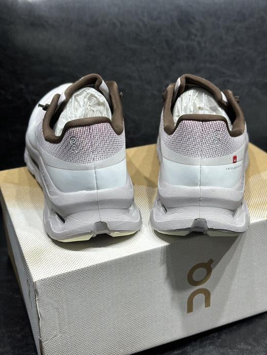 春季特惠💰320 欧版 出货 昂跑 tilt 海外楦头大脚掌 商品图2