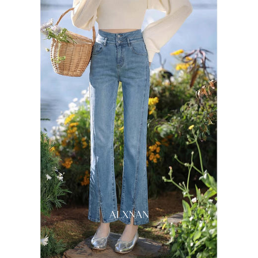 鹿向南「轻逸漫步」蓝色开叉微喇牛仔裤女春季小个子显瘦直筒长裤 商品图0