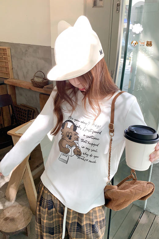 <曾小咸推荐>2.26现货秒杀 ！微信超特价！韩系字母小狗印花白色长袖t恤 日常129.99 立减70 秒杀59.99！ 商品图5