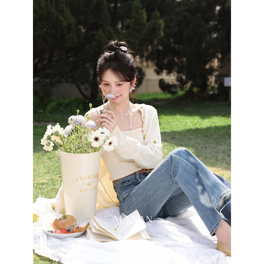 鹿向南「淡蓝栖风」蓝色微喇牛仔裤女春季新款设计感显瘦长款裤子 商品图3