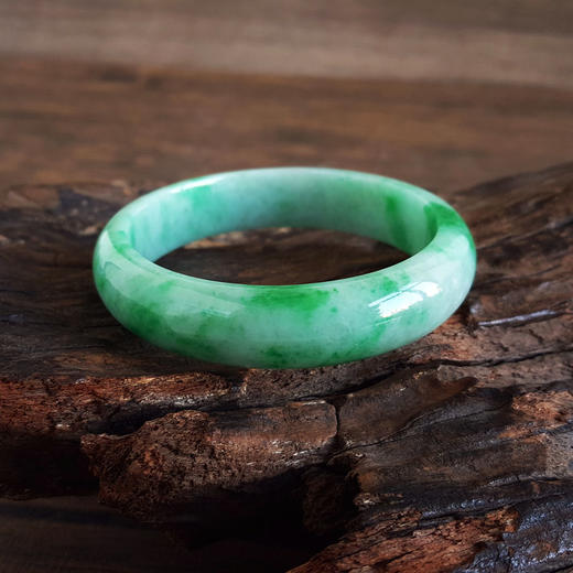 【天然正品】A货翡翠天然收藏级正桩细腻细豆种55.5号飘辣阳绿翡翠手镯55.5号（皆取最大值）131125AH09 商品图4