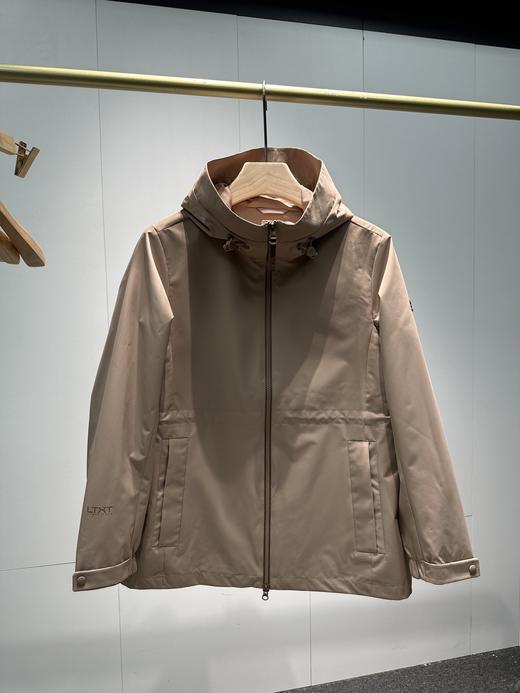 点此购买 乐飞叶春秋季女款户外冲锋衣 ss 340790 商品图8