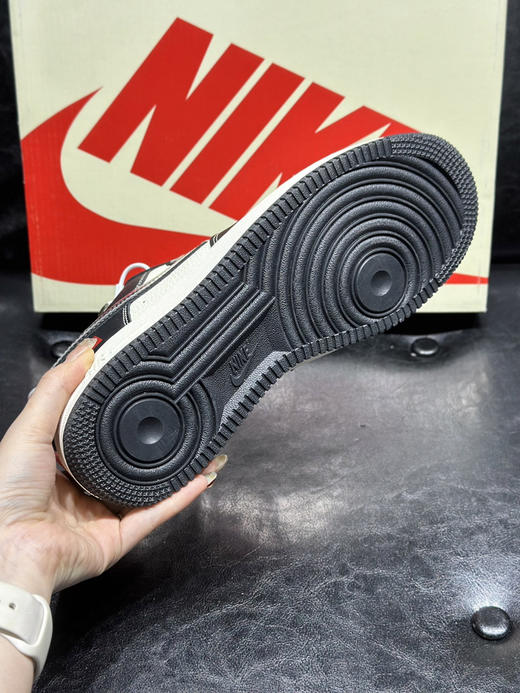 春季特惠💰350 Nk Air Force 1 空军一号 联名定制海外版本 商品图8