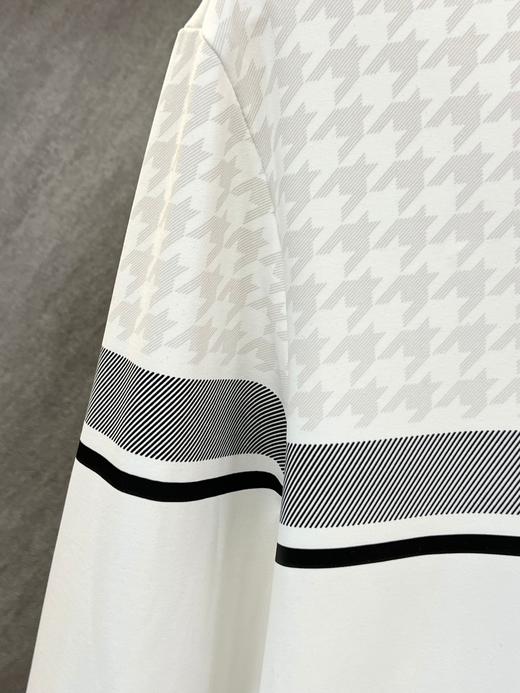 点此购买 比音勒芬秋冬季男士千鸟格纹复古典雅印花圆领加绒卫衣 ss 338079 商品图9