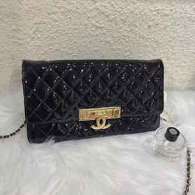 Chanel 古巴 宫廷扣 漆皮 黑金 woc 斜挎包