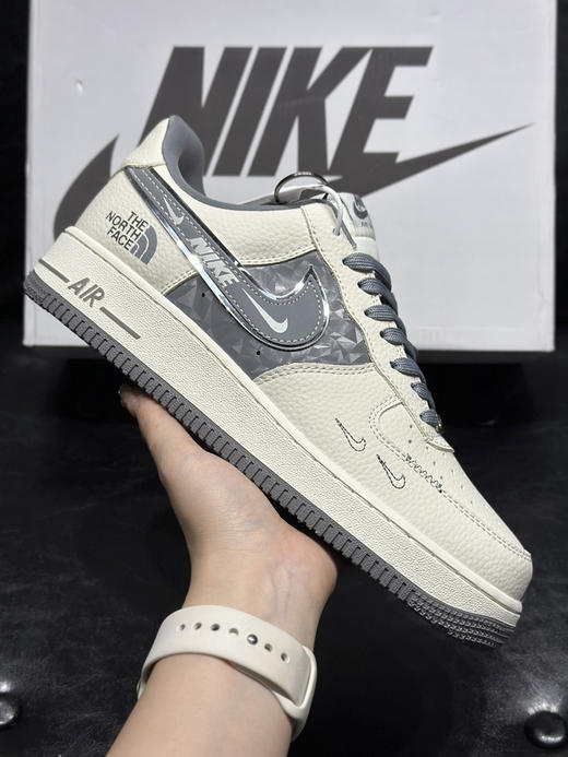 春季特惠💰350 Nk Air Force 1 空军一号 联名定制海外版本 商品图3
