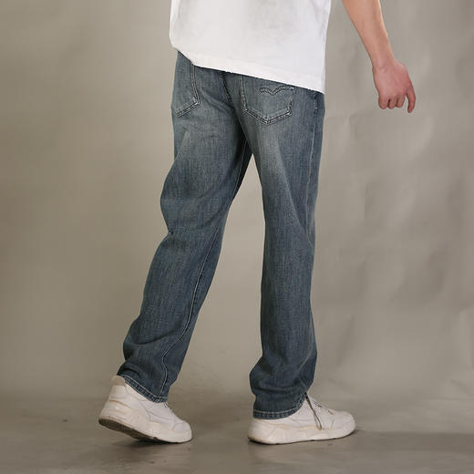 DRONKOO 2026 正常腰后口袋绣线压印字母四面弹中厚牛仔长裤 商品图3