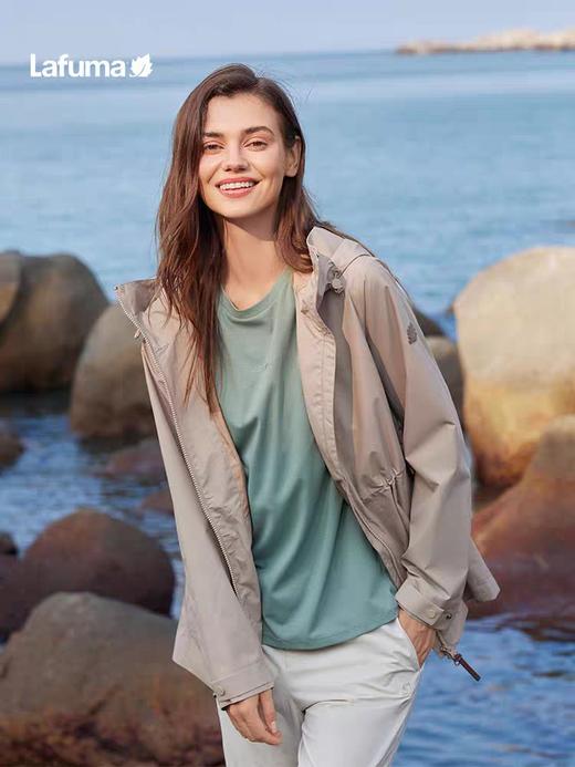 点此购买 乐飞叶春秋季女款户外冲锋衣 ss 340790 商品图7