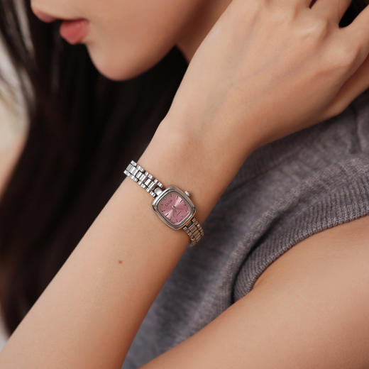 [透小蜜心选]【活动价￥169 ￥179】希洛欧 CILOA  时尚女士石英腕表 【赠送小香风表盒】 商品图3