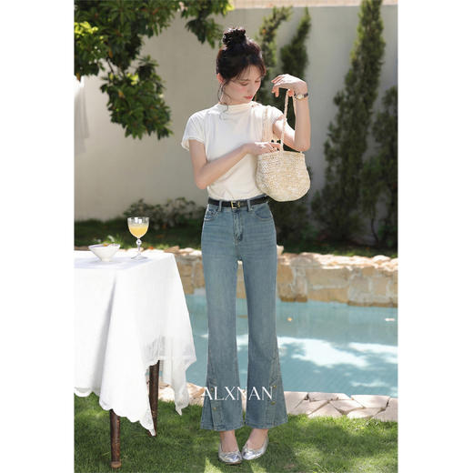 鹿向南「扣上心弦」蓝色微喇牛仔裤春季时尚设计感高腰紧身长裤女 商品图3