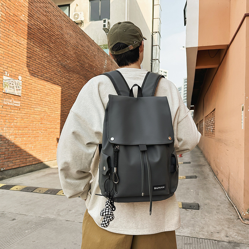 【开学季❗️潮牌大容量双肩】简约百搭包包，容量大实用性强，优质PU皮革制作，耐磨耐用，电脑包百搭背包轻便护脊双肩包L