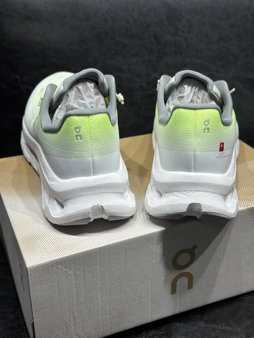 春季特惠💰320 欧版 出货 昂跑 tilt 海外楦头大脚掌 商品图2