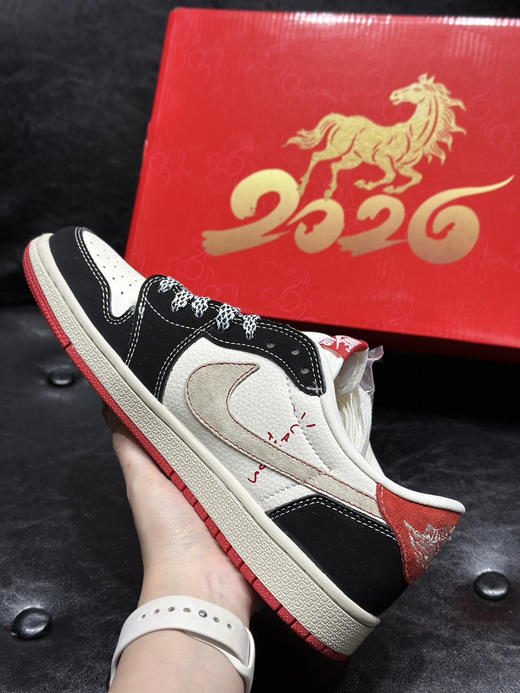 秋冬特惠💰430 Air Jordan 1 low 马年限定 乔一低帮倒钩板鞋 公司品质出货 商品图5