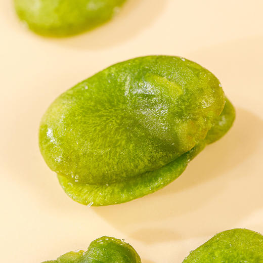 翡翠绿心蚕豆瓣#酥香可口，VF非高温油炸离心甩油工艺清爽不腻，罕见翡翠绿心品种原料，颗颗饱满，独立小袋包装，随心享用 商品图2