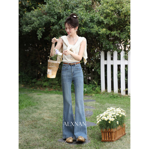 鹿向南「淡蓝栖风」蓝色微喇牛仔裤女春季新款设计感显瘦长款裤子 商品图4