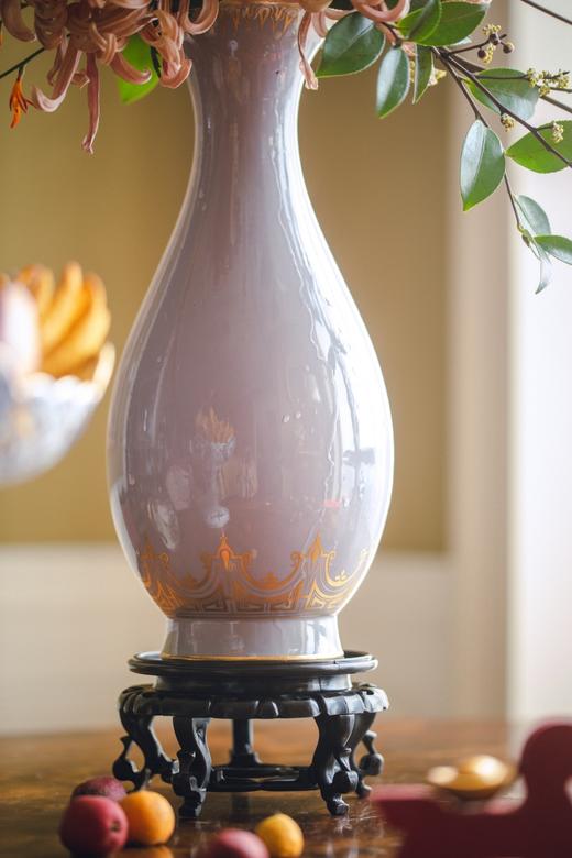 独角鹿西洋古董1875-1876年代法国御窑塞弗尔签名出品手绘描金阿拉伯花卉纹装饰粉紫变色釉瓷花瓶一对 商品图4