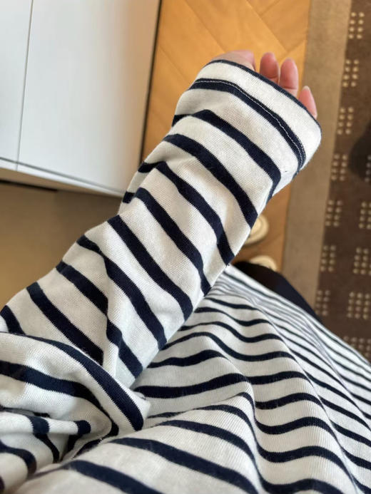 【宽松慵懒风条纹T恤】早春穿搭 韩系chic别致高级感松弛感长袖上衣  商品图4