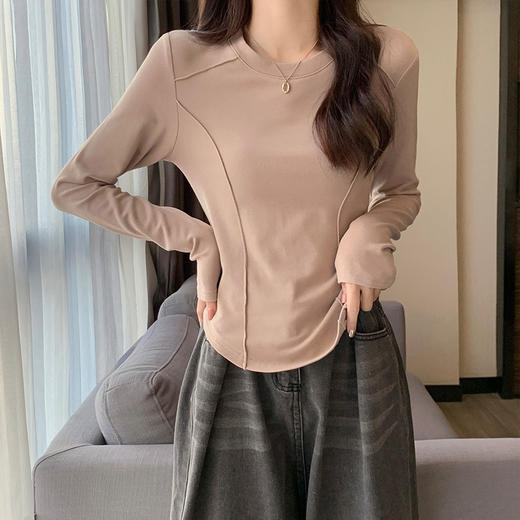 【休闲百搭】鱼骨长袖t恤女打底衫早春小个子内搭收腰显瘦短款上衣设计感ins潮。rg 商品图2