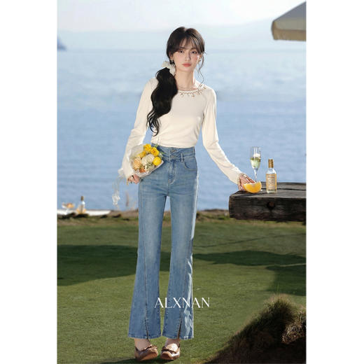 鹿向南「轻逸漫步」蓝色开叉微喇牛仔裤女春季小个子显瘦直筒长裤 商品图4