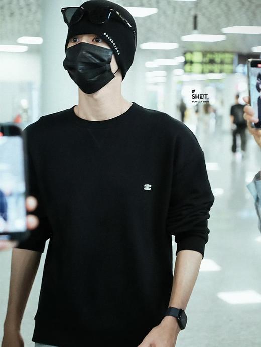 春款新品！经典毛圈基础款~赛琳凯旋门刺绣小标卫衣 商品图1