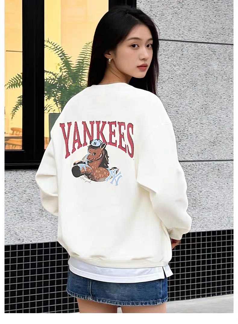 【MLB马年开运卫衣】圆领/连帽卫衣 26春季新款必须要拥有！男女同款 宽松版型 藏肉又减龄，连帽+袋鼠兜的经典设计， 自带“马到成功”buff！