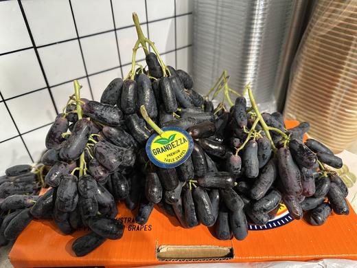 【会员41.5/斤】澳大利亚进口蓝宝石金手指无籽黑提 商品图1