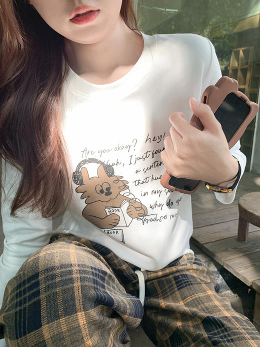 <曾小咸推荐>2.26现货秒杀 ！微信超特价！韩系字母小狗印花白色长袖t恤 日常129.99 立减70 秒杀59.99！ 商品图12