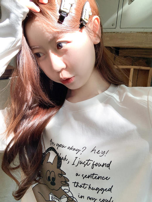 <曾小咸推荐>2.26现货秒杀 ！微信超特价！韩系字母小狗印花白色长袖t恤 日常129.99 立减70 秒杀59.99！ 商品图6