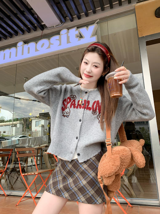 <曾小咸推荐>2.27现货秒杀 ！微信超特价！韩系圆领毛针织开衫 日常219.99 立减130 秒杀89.99！韩系复古格子半身裙（短款）秒杀69.99！！ 商品图11