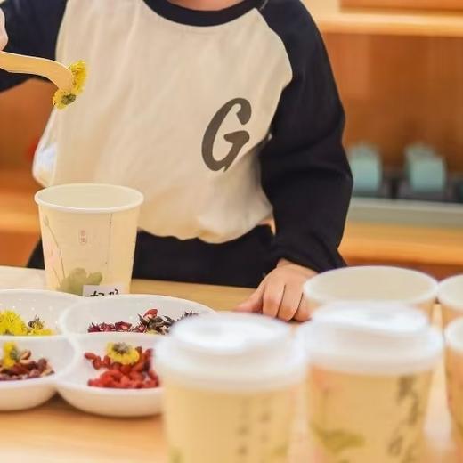 4.1/4.4云南特色主题一日营【春日食花记】田间识花，解锁花俗小知识，手作花饰，DIY现烤云南鲜花饼，手作春日玫瑰茶 商品图2