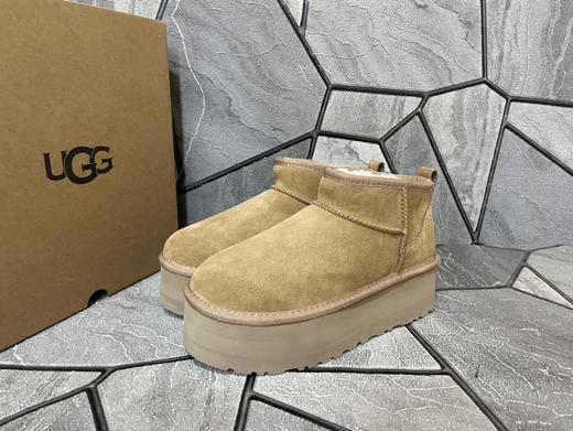春季特惠💰350 UGG mini 三层底 5cm厚 经典的ultra mini鞋型 商品图8