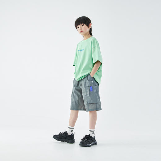 预售4.30发 蓝汽水2026夏季新款高密耐磨男童休闲裤青少年轻薄机能工装短裤 商品图4