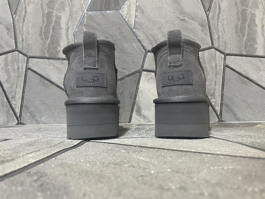 春季特惠💰350 UGG mini 三层底 5cm厚 经典的ultra mini鞋型 商品图4
