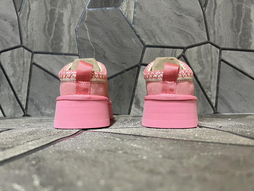 春季特惠💰350 UGG Tazz 厚底爱心民族风 舒适休闲包头拖鞋 女款 商品图4