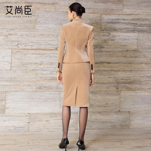艾尚臣卡其天鹅绒立领西装套装女秋冬气质通勤职业装轻熟风西服厚 商品图4