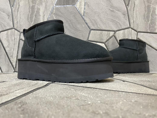 春季特惠💰350 UGG mini 三层底 5cm厚 经典的ultra mini鞋型 商品图5