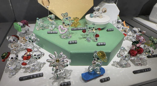 6折！Swarovski施华洛世奇Kris水晶小熊系列雕塑 商品图4