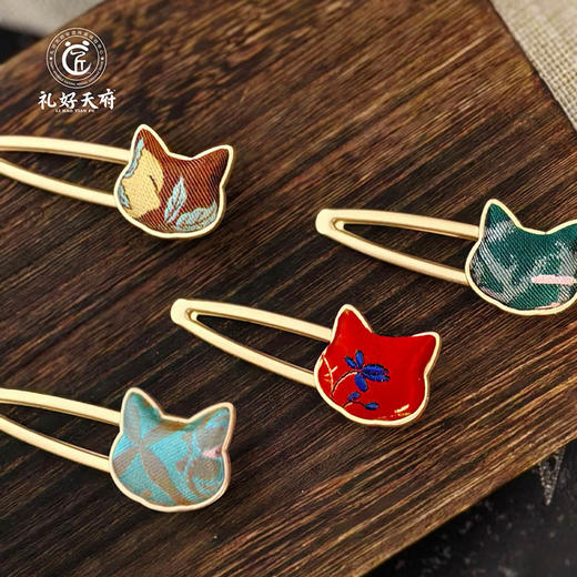【蜀锦饰品：发夹】礼好天府非遗蜀锦发饰 柿柿如意/萌猫雅韵多款可选 刺绣国风头饰 日常百搭穿搭配饰 传统手工马年中国风特色礼物节日伴手礼礼品 商品图3