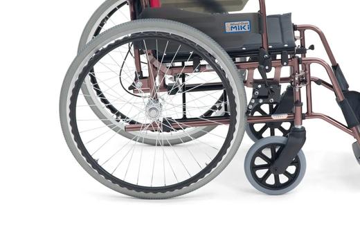 日本MIKI轮椅轻便折叠小型旅游代步车超轻便携老人轮椅 商品图4