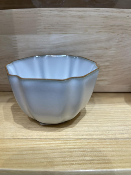 德化福裕陶瓷冰种压手主人杯 商品图1