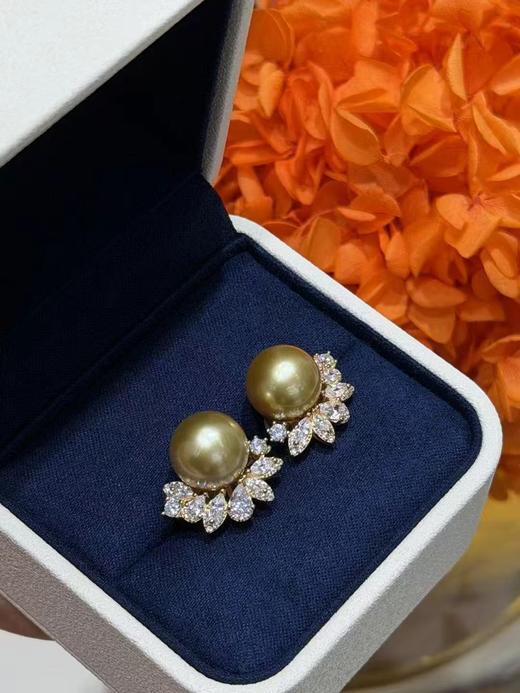 ⁶雀翎款【金珠】11-12mm海水银镶耳钉 ，施家水钻，颜色饱满油量 珠光闪亮，近无暇，出证书，24小时鉴赏期【香港】SS06-QTT-XGZZ 商品图3