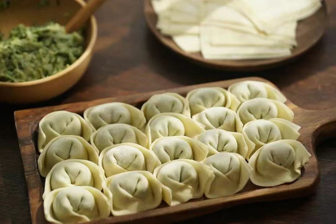 周一取货：【刀鱼馄饨】一盒10只，爽脆冬笋新鲜猪肉，手工制作！