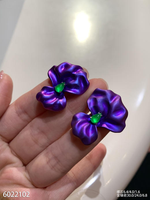 6022102，水滴耳坠。具体价格微信咨询 商品图0