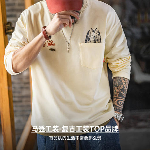 马登工装美式印花口袋长袖T恤纯全棉舒适圆领打底内搭体恤男款春 商品图4