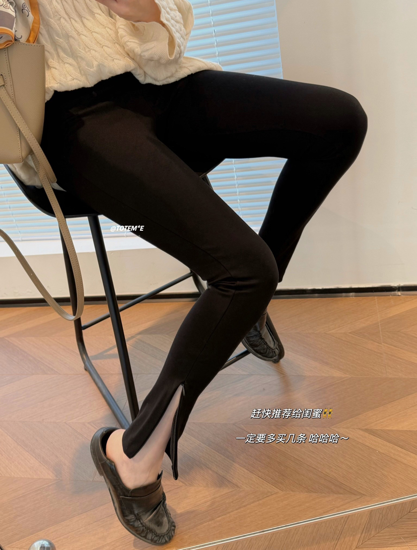 Toteme裤腿开叉打底裤小黑裤