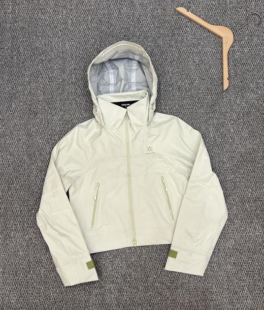 点此购买 凯乐石春秋季女士短款冲锋衣 ss 340880 商品图4