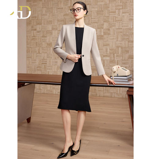 AD高端精致西装套装女春2026新款爆款高级感职场穿搭连衣裙两件套 商品图1
