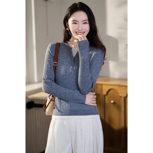 「雾灰假两件针织衫」坑条肌理 显瘦有层次 羊毛材质软糯舒适 米思阳2026年春季新款休闲慵懒风假两件针织衫上衣女1084 商品图1